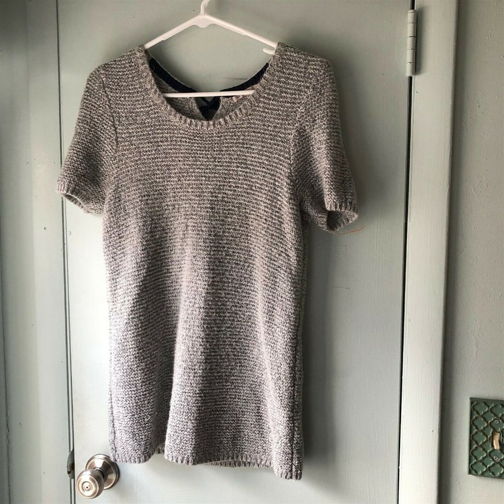 GAP Gray Heather SHORT SLEEVE SWEATER KEYHOLE TIE BACK SIZE Medium M